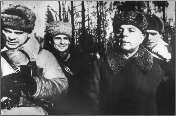 Волховский фронт. А.Г. Шашков, Н.К. Клыков, К.Е. Ворошилов. 1942 г.